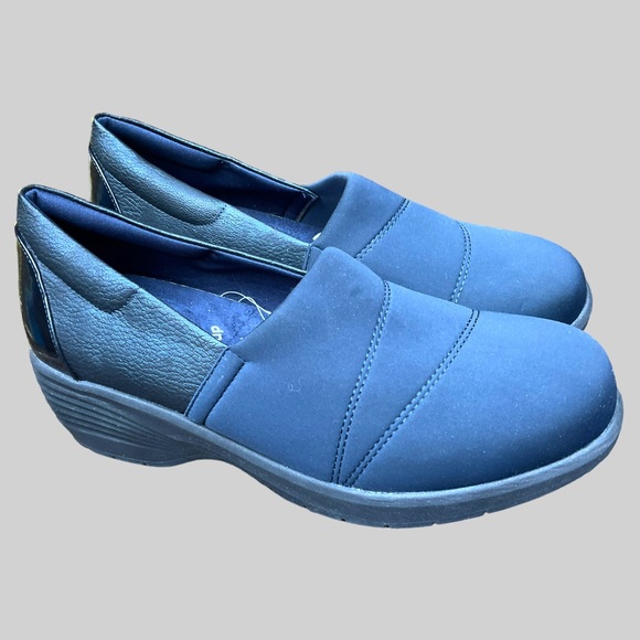 🌺NEW! SoLite Slip On Shoes (wide width) - Picture 5 of 10